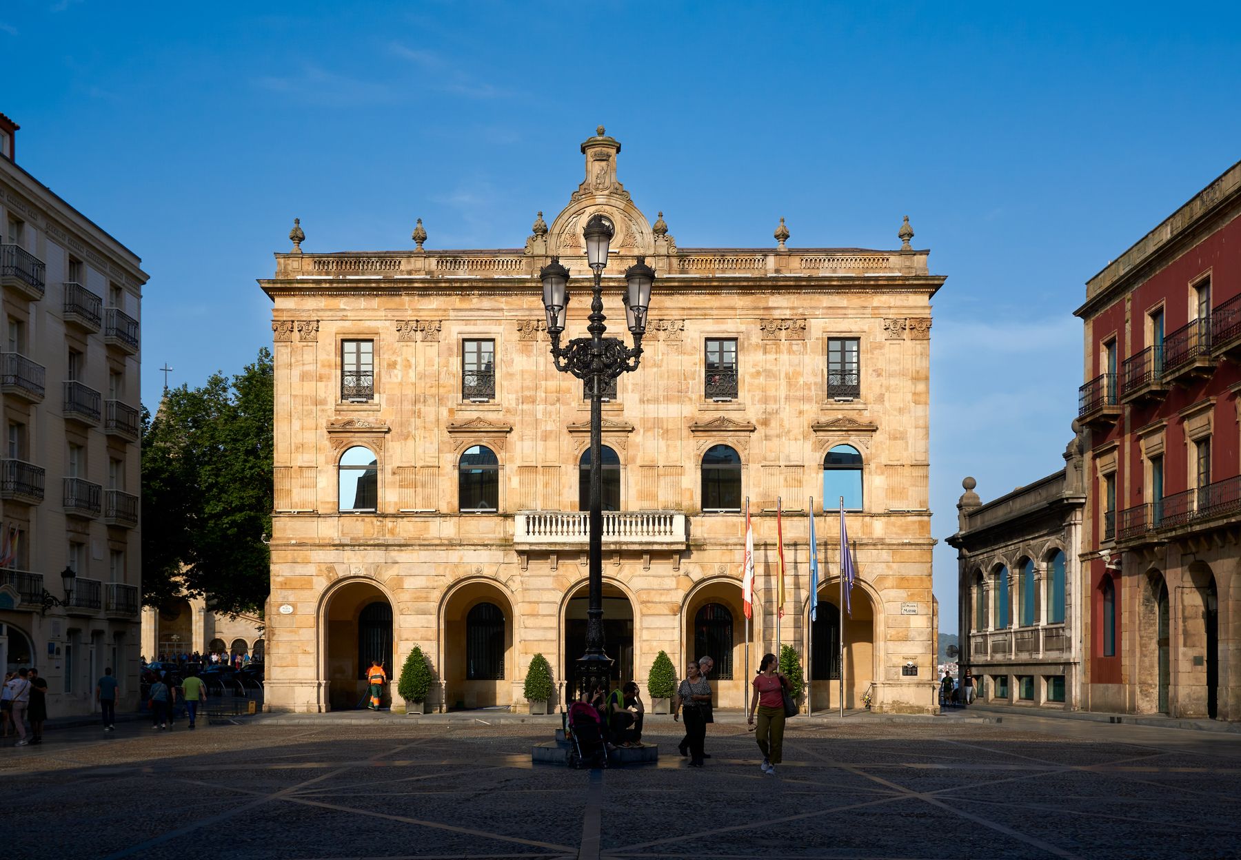 Gijón — destino de tipo urbano
