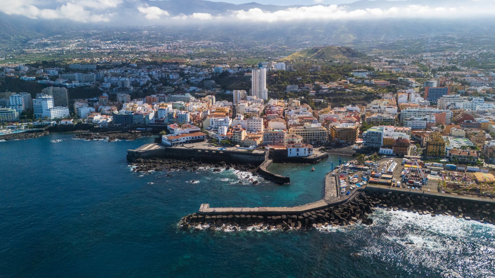Puerto de la Cruz — destino de tipo insular