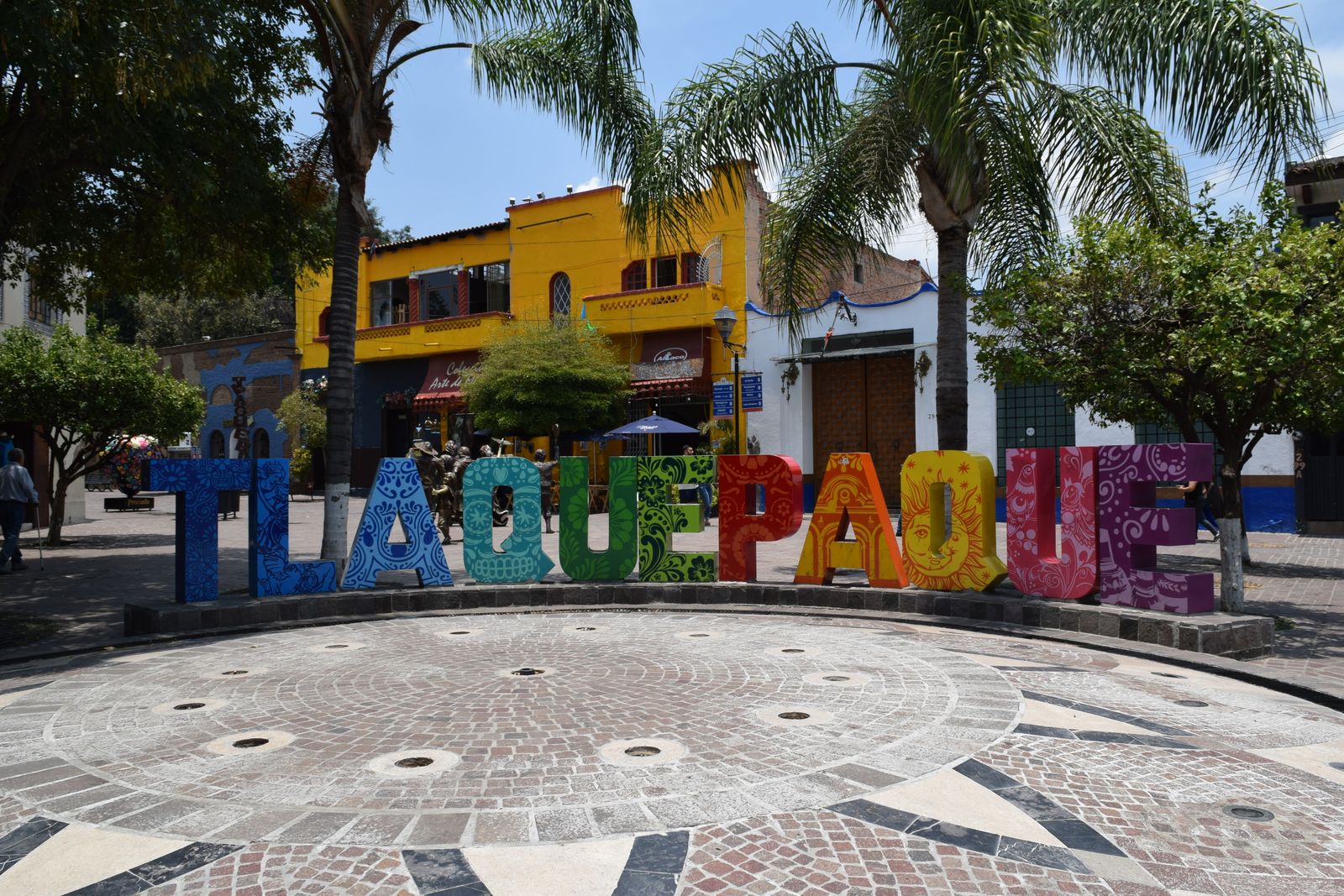 Tlaquepaque — destino de tipo cultural
